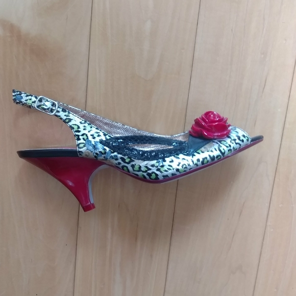 Poetic License Tea Party size 6 1/2 - Picture 6 of 8